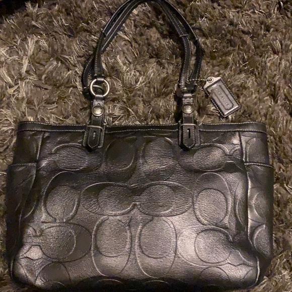 Coach Tote- In very good condition. - Picture 1 of 3